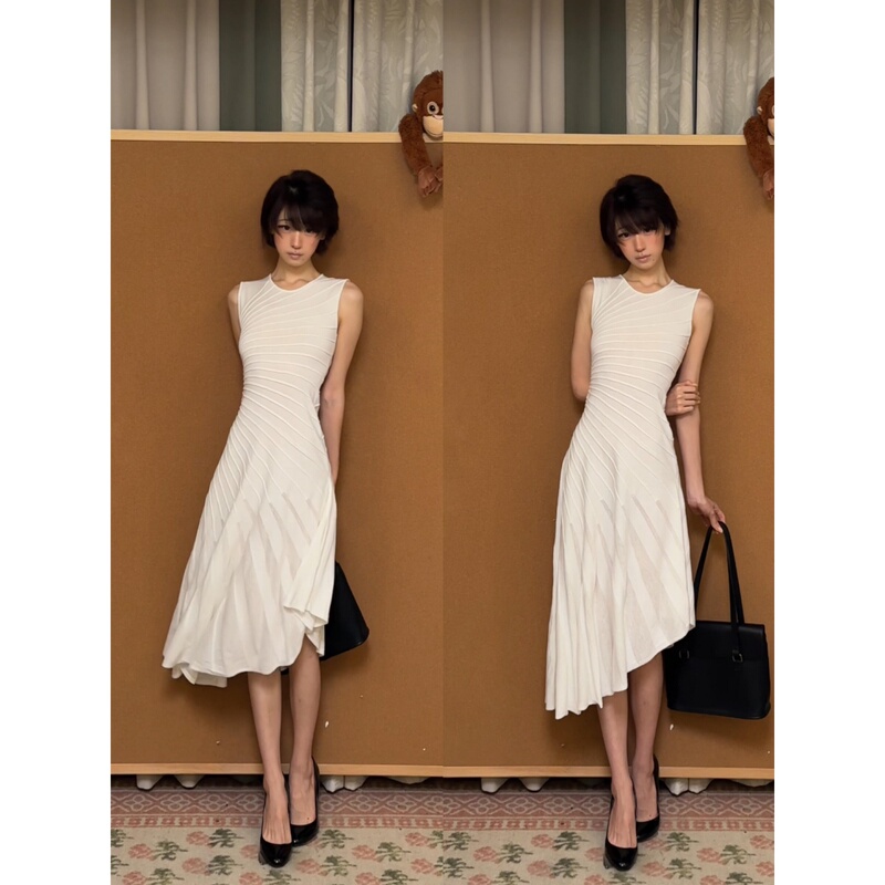Irregular White Sleeveless Knitted Dress for Women, Summer Design, Stylish, Slim-Fitting, Waist-Cinching, Sexy Long Dress