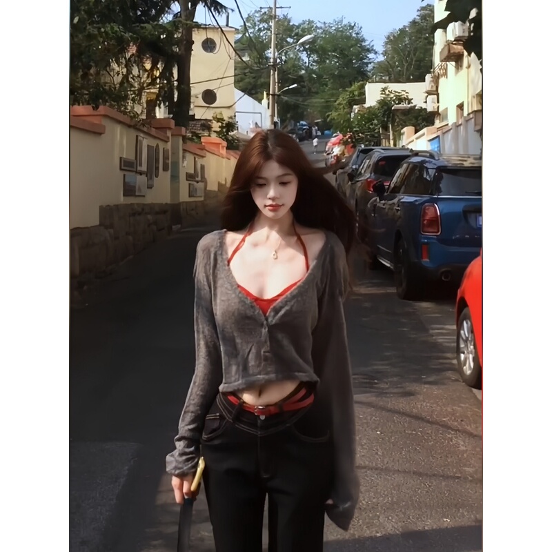 Korean-Style Gray V-Neck Long-Sleeved Knitted Cardigan for Women, Autumn and Winter, Elegant, Casual, Short, Sexy, Pure and Thin Top Korean-Style Gray V-Neck Long-Sleeved Knitted Cardigan for Women, Autumn and Winter, Elegant, Casual, Short, Sexy, Pure and Thin Top