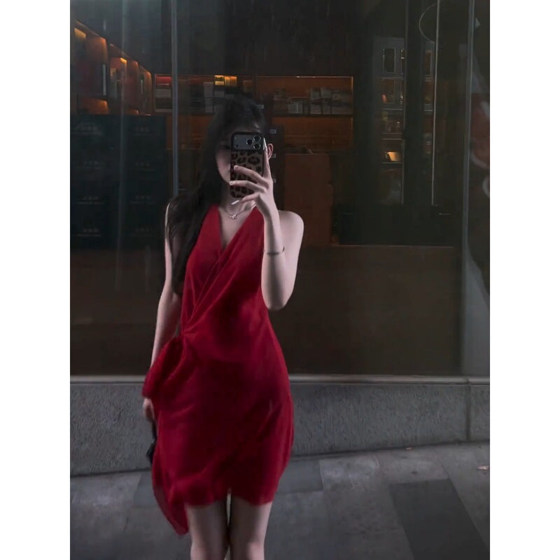 Retro Red V-Neck Chiffon Sleeveless Vest Dress for Women Summer Seaside Vacation Sexy Hottie Waist-Cinching Skirt