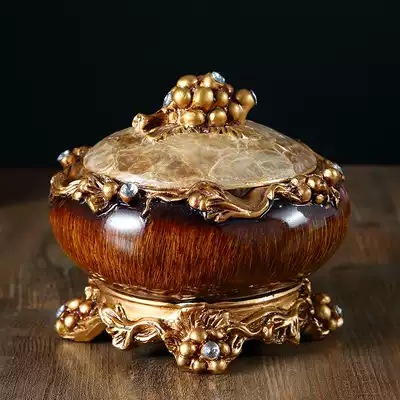 European creative retro ashtray shell ornaments with lid American home personality trend office decoration