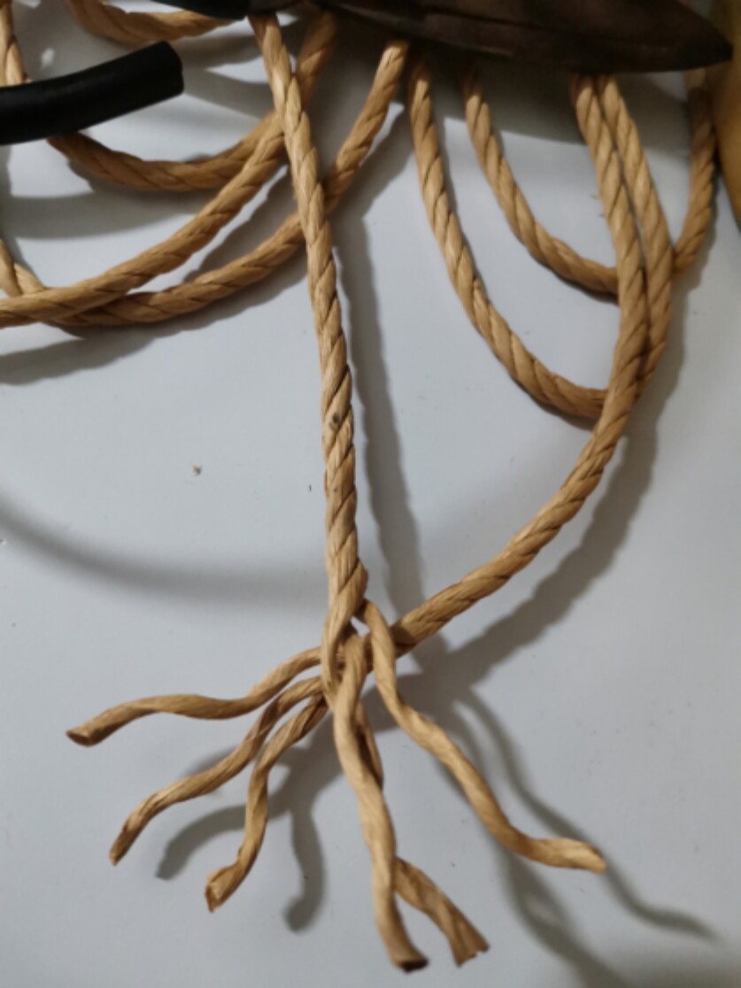 Wishbone chair waterproof kraft paper rope cat scratch board seat cushion three strands of woven paper rope tote bag paper rope bench braided rope