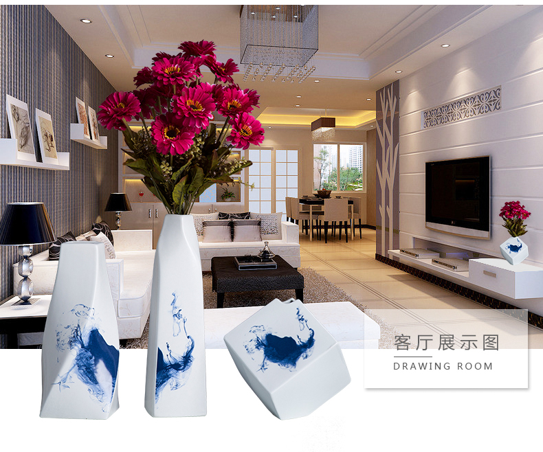 Jingdezhen small expressions using vases, flower arranging flower implement dried flower flower vases furnishing articles floret bottle wine cabinet office computer desk