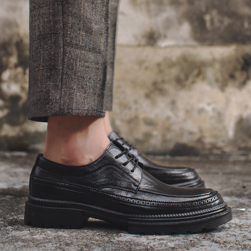 Casual leather shoes men's summer breathable Korean version trendy Inn Wind men Business Fashion 100 hitch genuine leather soft-bottom men's shoes