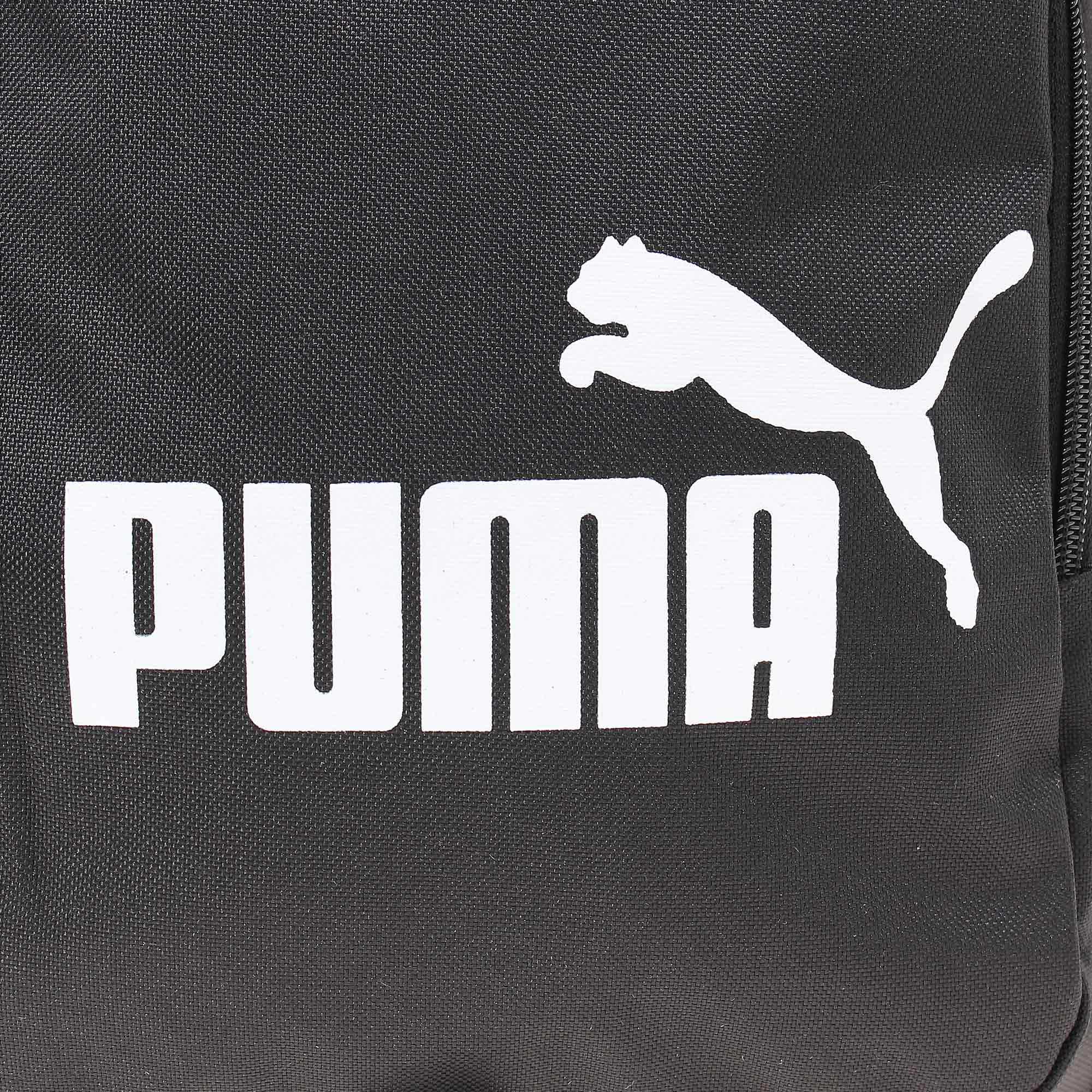 Пума фирма какой страны. Логотип пума белый. Пума надпись. Пума фирма какой страны. Puma логотип.