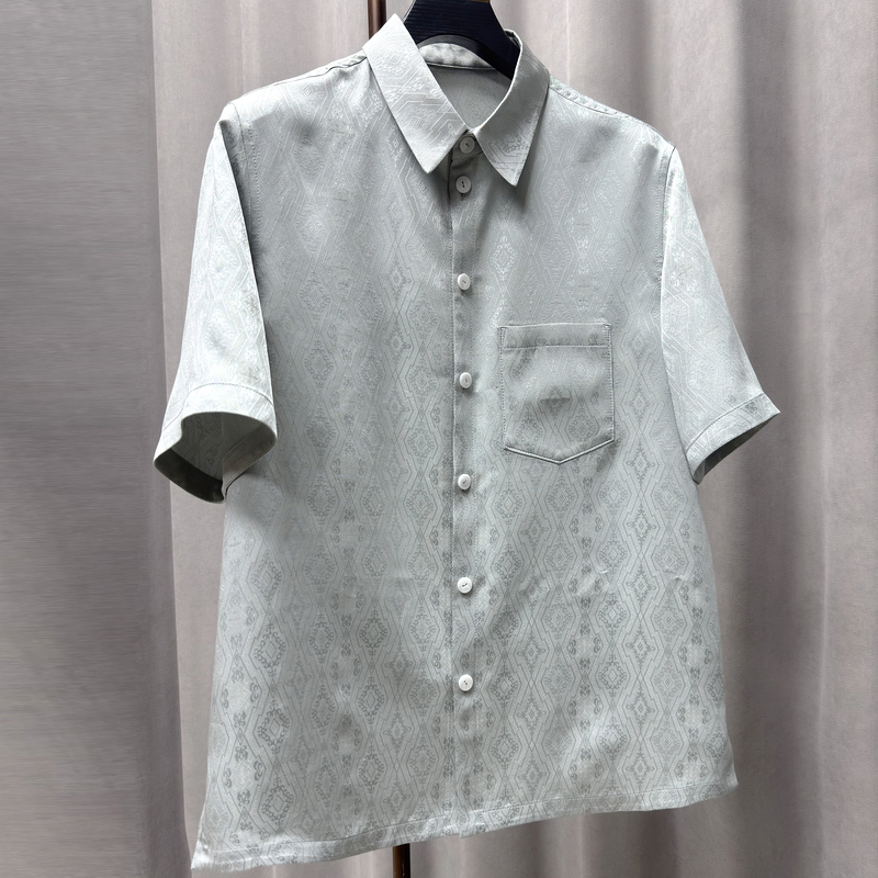 Zhihui Zhengjuan Men's Silk Shirt with Turn-Down Collar, Loose Fit, Summer Versatile Casual Fashion White Men's Style 245088 Zhihui Zhengjuan Men's Silk Shirt with Turn-Down Collar, Loose Fit, Summer Versatile Casual Fashion White Men's Style 245088