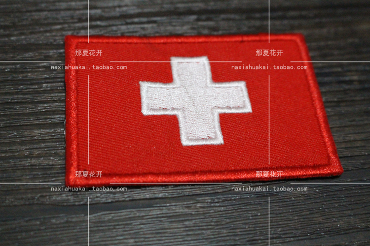 Nhãn dán băng tay cờ Thụy Sĩ / nhãn dán quần áo / tiêu chuẩn thêu / nhãn / nhãn dán / Velcro / chương thêu / epaulettes / có thể được tùy chỉnh hình dán lên quần áo