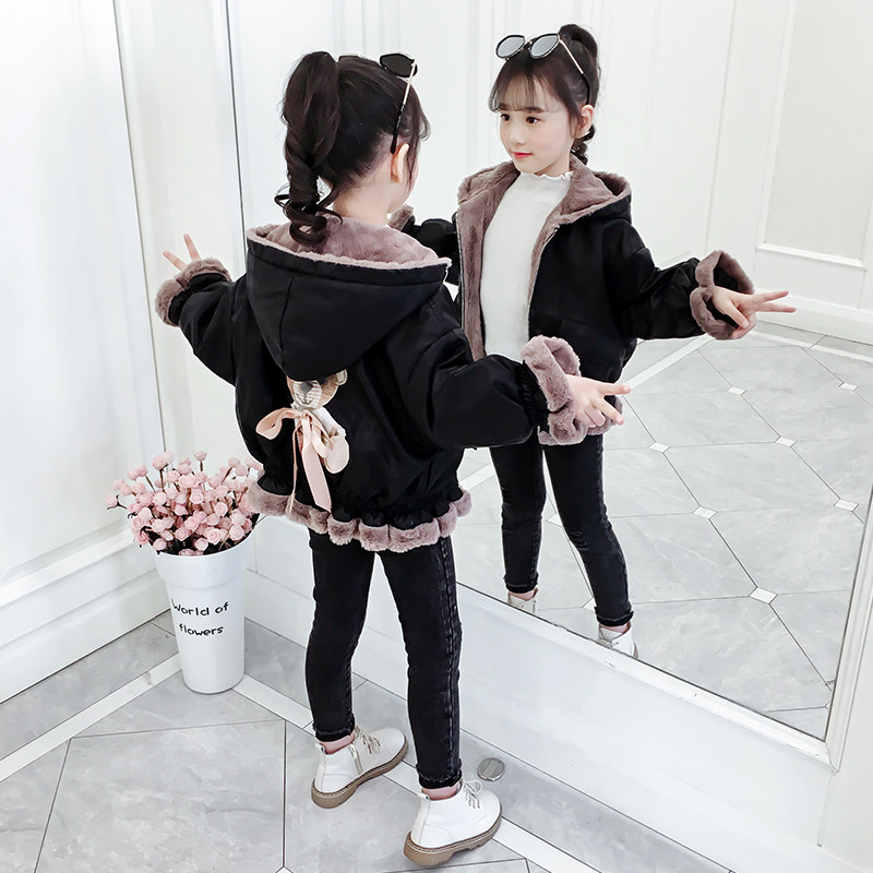 Girls' fleece jacket autumn and winter 2022 new foreign style winter clothing for big children in winter fashionable children's winter leather clothing trend