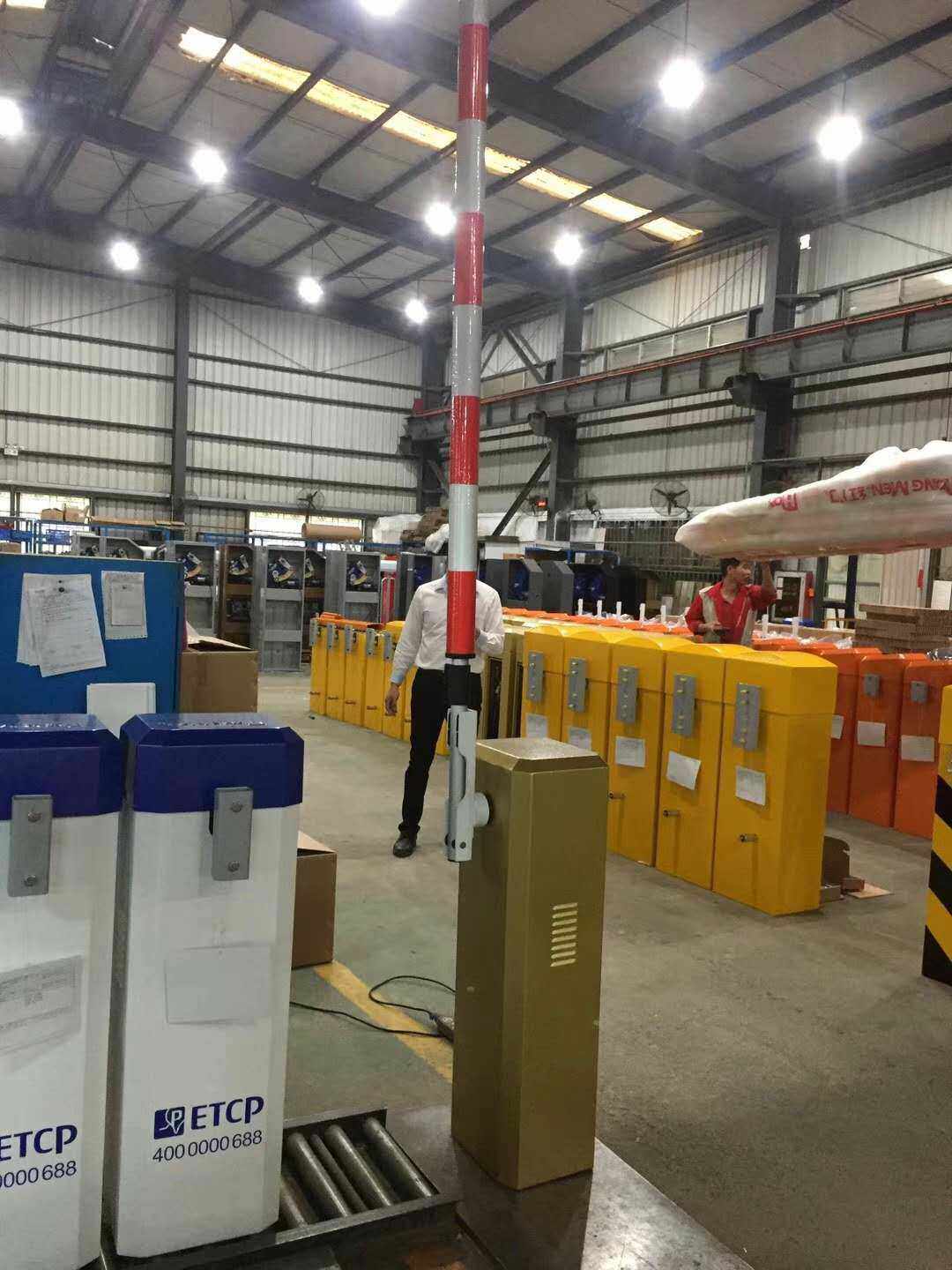 Shenzhen Hongmen Foam Rod HM Fence Machine Round Rod Fast Fence Machine Railing 3m Original Lifting Rod