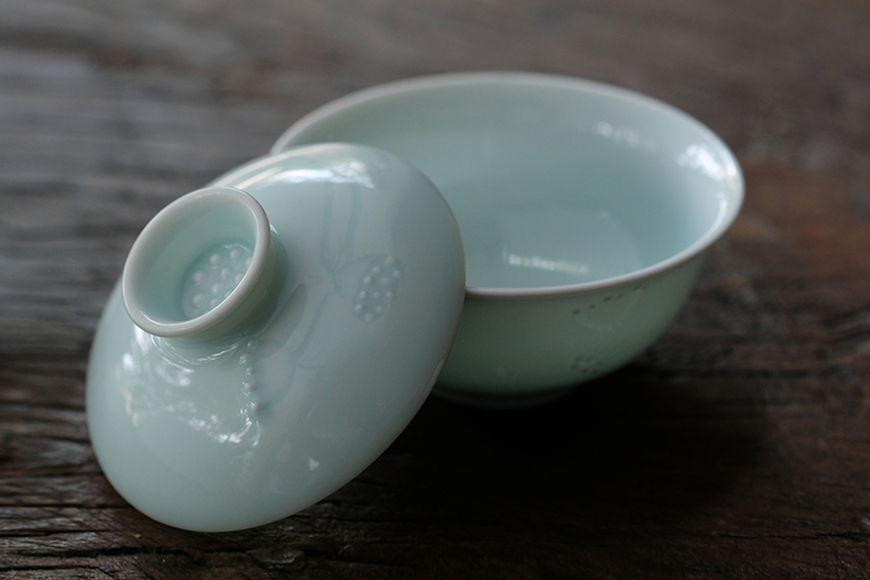 Offered home - cooked ju darling tiancheng hand - carved pale pinkish purple shadow green, a single small tureen jingdezhen ceramic tea cups