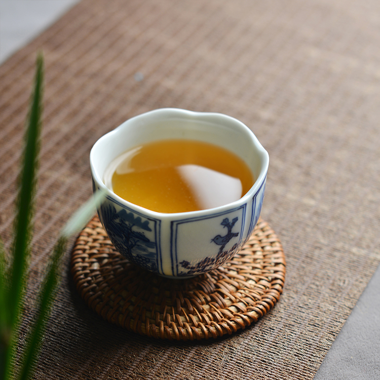 Offered home - cooked at flavour hand - made flowers and birds characters blue - and - white kwai koubei master of jingdezhen ceramic tea set tea cups
