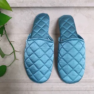 Autumn Slippers with Bow, Silk, Elegant, Lightweight, Foldable, Wooden Floor, Rubber Sole, Waterproof, Non-Slip, Silent, Machine Washable Autumn Slippers with Bow, Silk, Elegant, Lightweight, Foldable, Wooden Floor, Rubber Sole, Waterproof, Non-Slip, Silent, Machine Washable