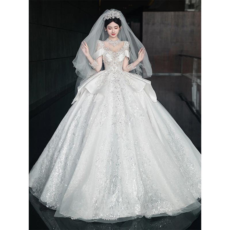 French Court-Style Long-Sleeve Wedding Dress 2026 New Model Bride Heavy Craftsmanship Light Luxury Long Train White Satin High-End Main Dress