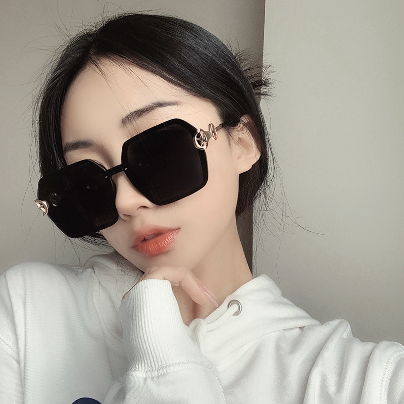 2022 new net red black polarized sunglasses female big face face small glasses anti-UV sunglasses trendy retro