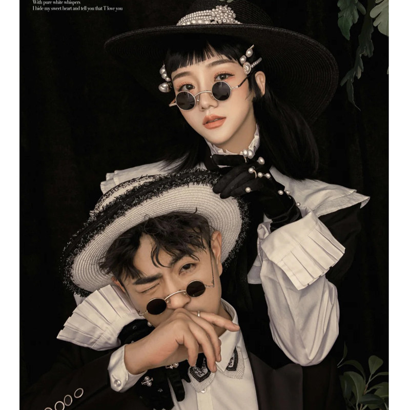 Personality Fashion Tide Clapping Wedding Photos Photography Props Round Black Sunglasses Lovers Write Real Outscene Photo Styling Glasses