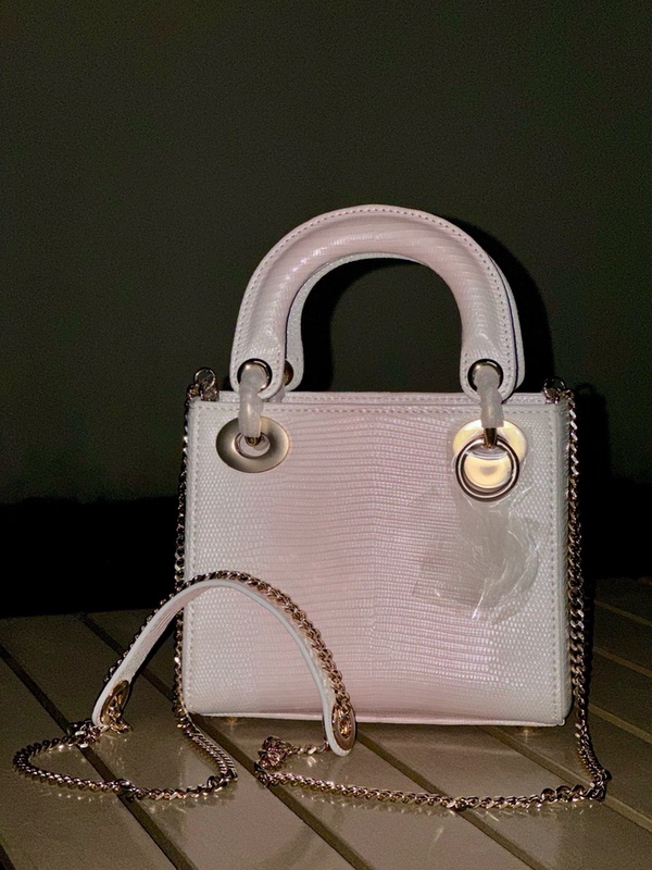 2026 Limited Edition Gradient Pink Lizard Skin Diamond Buckle Princess Diana Bag Three-Compartment Mini Crossbody Shoulder Bag for Women 2026 Limited Edition Gradient Pink Lizard Skin Diamond Buckle Princess Diana Bag Three-Compartment Mini Crossbody Shoulder Bag for Women