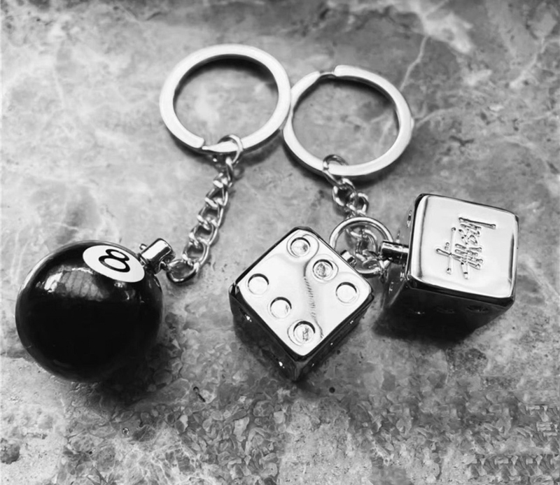 In-Stock Trendy Brand Stu West 8 Ball Keychain Metal Black Eight-Ball Keychain Pendant Accessory