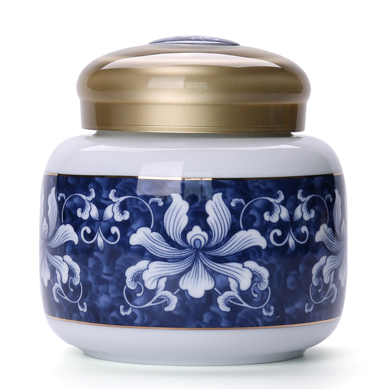 Is blue and white porcelain tea pot of household ceramic POTS large storage with cover seal tank storage fittings of kung fu