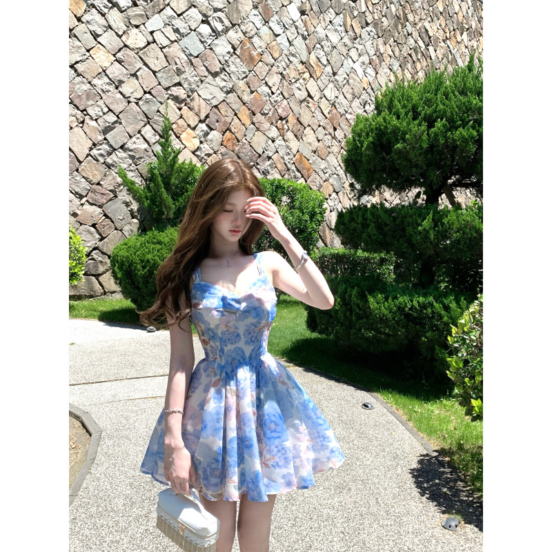 Q Women's Blue Utopia/Strappy Klein Blue Floral Dress Summer Women's Slim-Fit Beach Vacation Short Dress