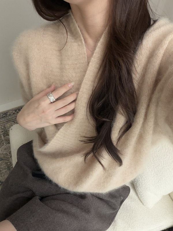 【Dumpling. Dumpling Home】Korean-Style Gentle Wrap-Around Cross-Knit Top for Women, Warm Sweater 【Dumpling. Dumpling Home】Korean-Style Gentle Wrap-Around Cross-Knit Top for Women, Warm Sweater