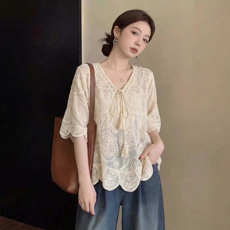 Plus Size Bohemian Style V Neck Short-Sleeved Lace Shirt for Women 2026 Spring and Summer New Fat mm Vacation Style Top