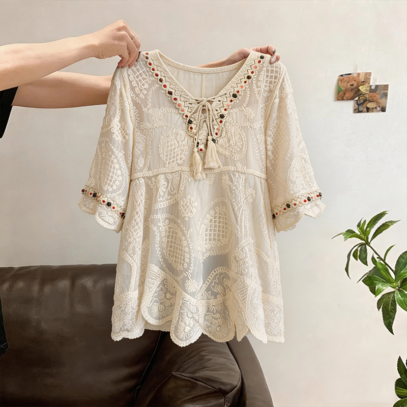 Plus-Size French-Style Crochet Embroidered V-Neck Lace Short-Sleeve Shirt for Women, 2026 Summer New Bohemian Style Top