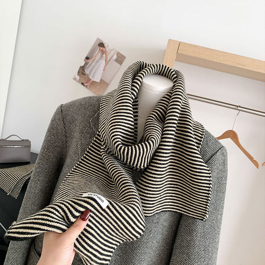 Cool Japanese-Style Artistic Knitted Striped Scarf for Women, Autumn and Winter 2025 New Versatile Couple's Thick Warm Neck Scarf