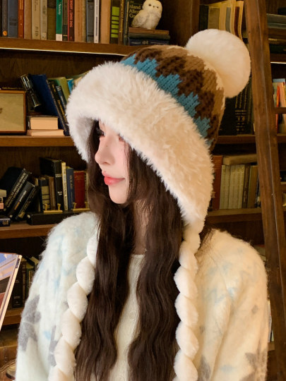 2025 New Knitted Plush Ball Hat Women's Autumn and Winter Thickened Coldproof Ear Protection Warm Baotou Lei Feng Hat Trendy