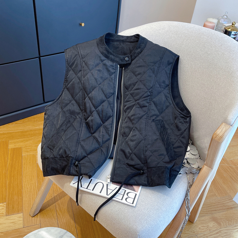 High-End Quilted Diamond-Patterned Vest for Women, 2026 Autumn Season, Stand Collar, Zipper, Slimming, Versatile, Sleeveless Vest Top