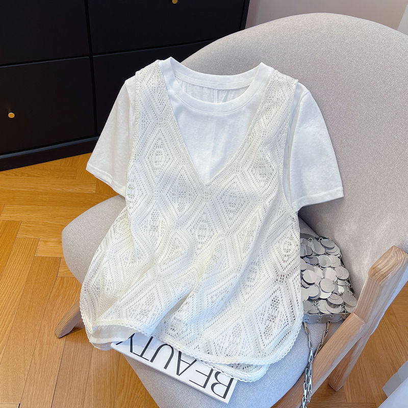 Stylish White Knitted Hollow-Out Vest Short-Sleeve T-Shirt Women's Two-Piece Set 2026 Summer Round Neck Versatile Simple Top