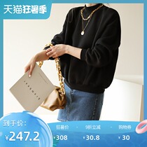 2020 autumn and winter new sweater female Korean version loose casual bf lazy wind short pullover design sense niche