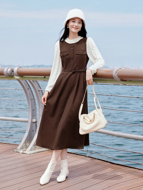 Xiangying French stitching dress women's winter 2025 new lace lace long-sleeved commuting mid-length-length-length-length-length-length-fake skirt two-piece fake
