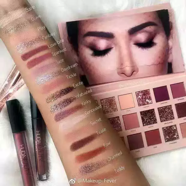 Tóc thứ hai! Huda beauty2018 bóng mắt mới Khay phấn mắt màu nude mới