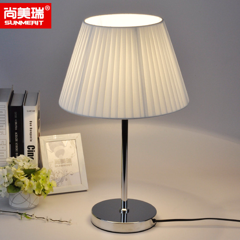 Modern minimalist desks light bedrooms Beds Headlights Dorm Room Lamp Cloth Art Suckling Night Remote Control Dimming LED