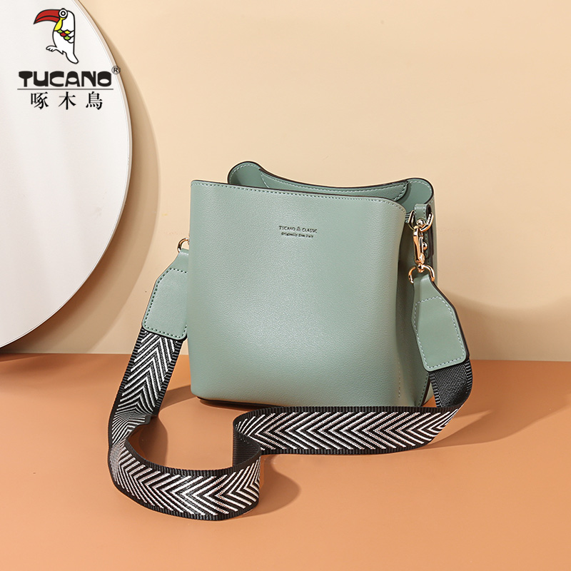 Woodpecker Bucket Bag for Women Summer Advanced 100 Lap Bag 2022 New Girl Pack Brief Yoon Shoulder Bag Broadband Single Shoulder Bag