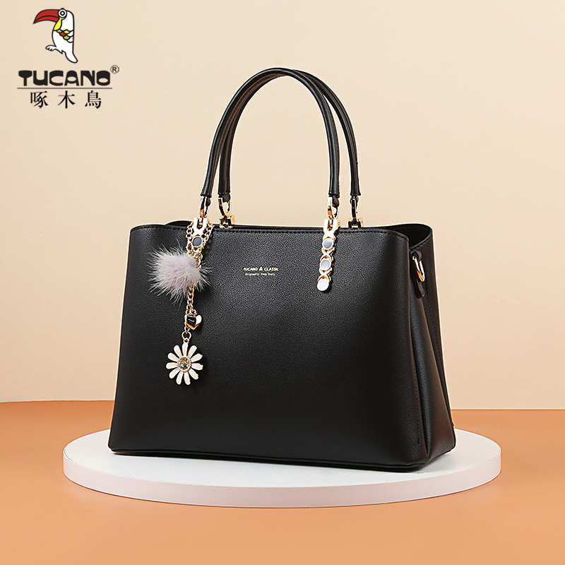 Woodpecker bag women's 2022 new fashion messenger bag women's large-capacity commuter bag all-match autumn and winter handbag women