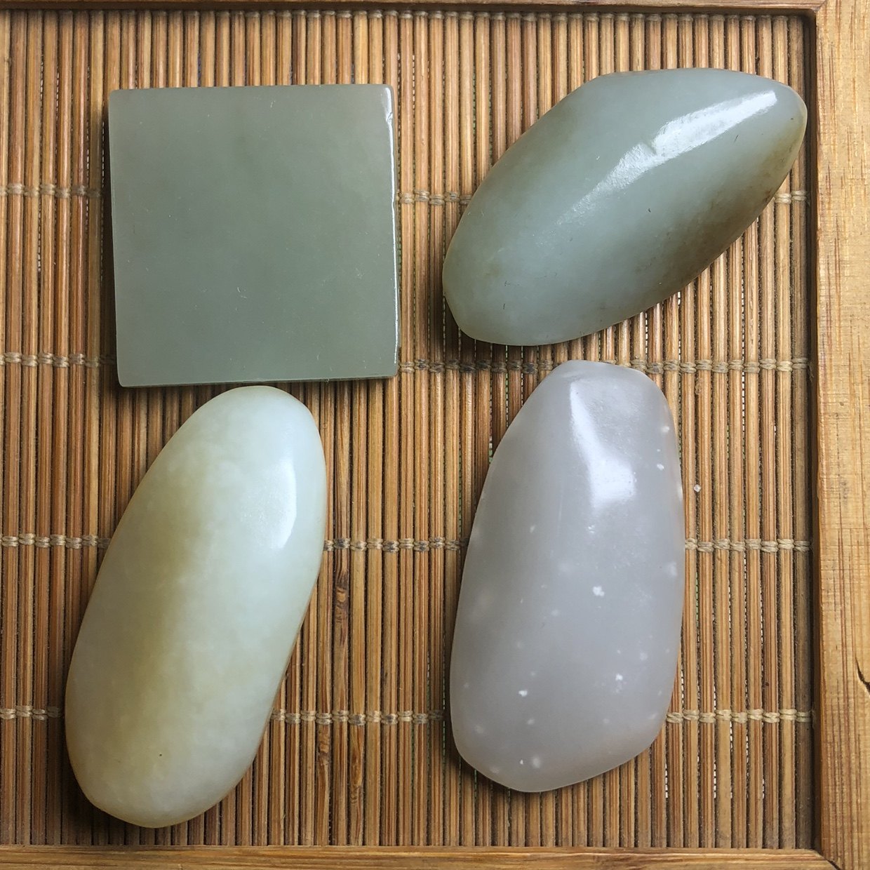 和田玉究竟怎么选？青花籽料、糖白料、青海料全解读🧐--淘宝好物网