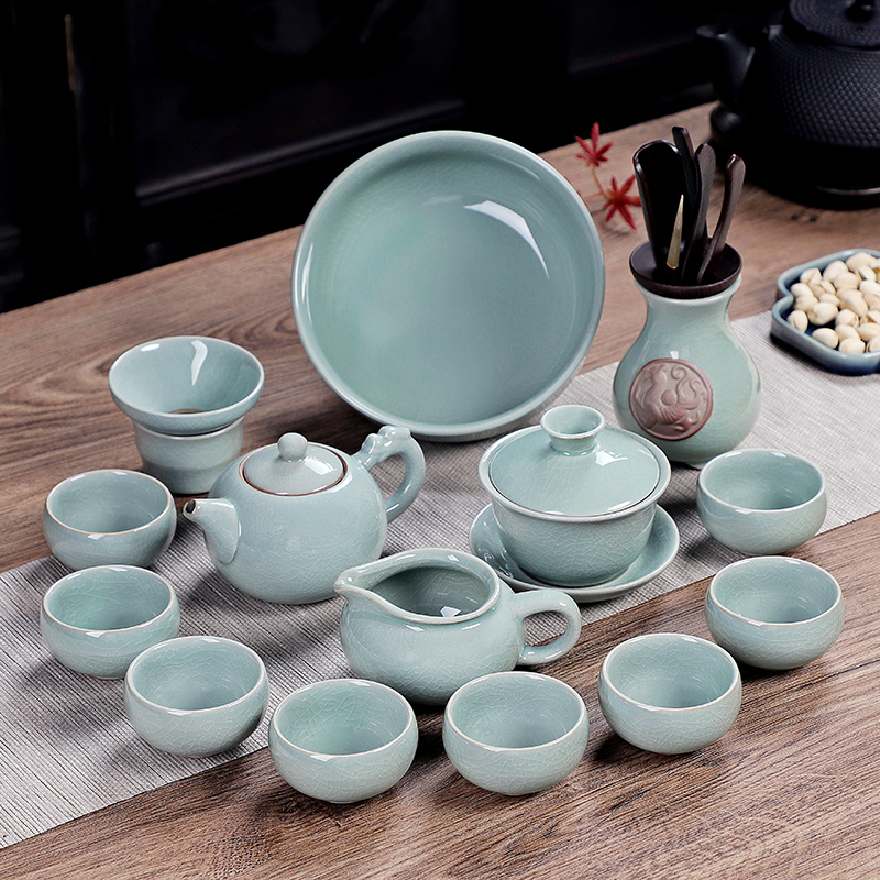 A friend is A complete set of household elder brother your up ceramic kung fu tea set tea service teapot XiCha open sea ice crack glaze