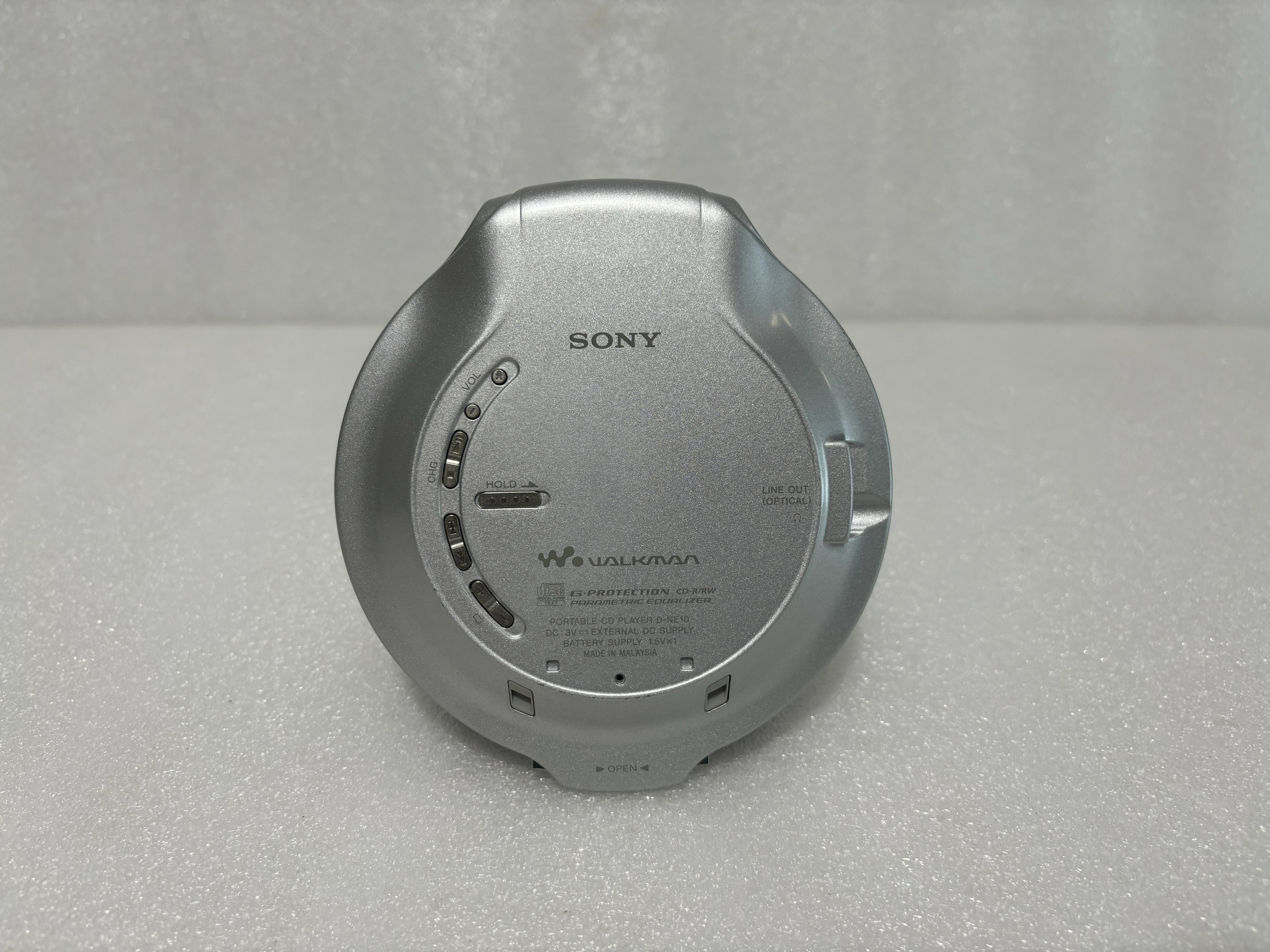 SONY D-NE10 ポータブルCDプレーヤー スタフ屋 ポータブルCDプレーヤー