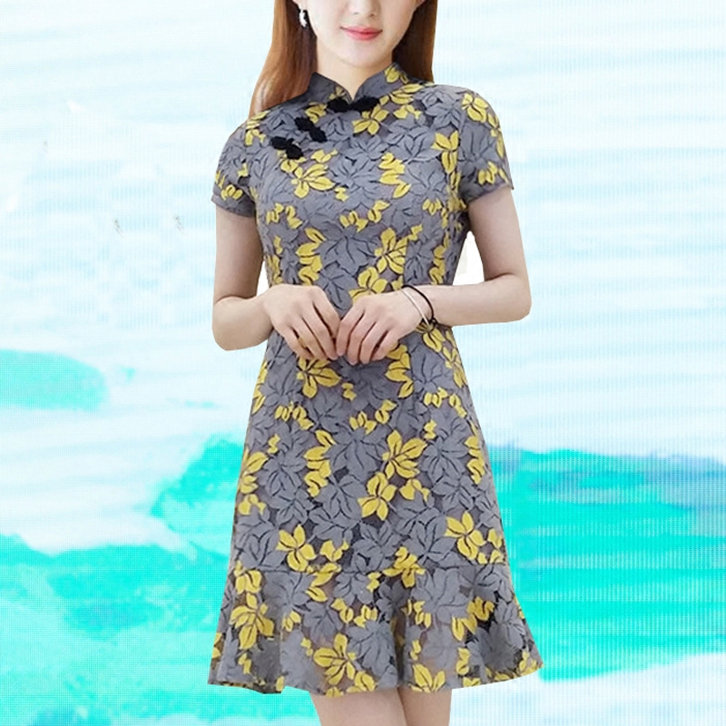 Improved version qipao dress for young girl Chinese windy and charred silk retro-hip fields garden Xiaoqing Spring Festival 2019 new