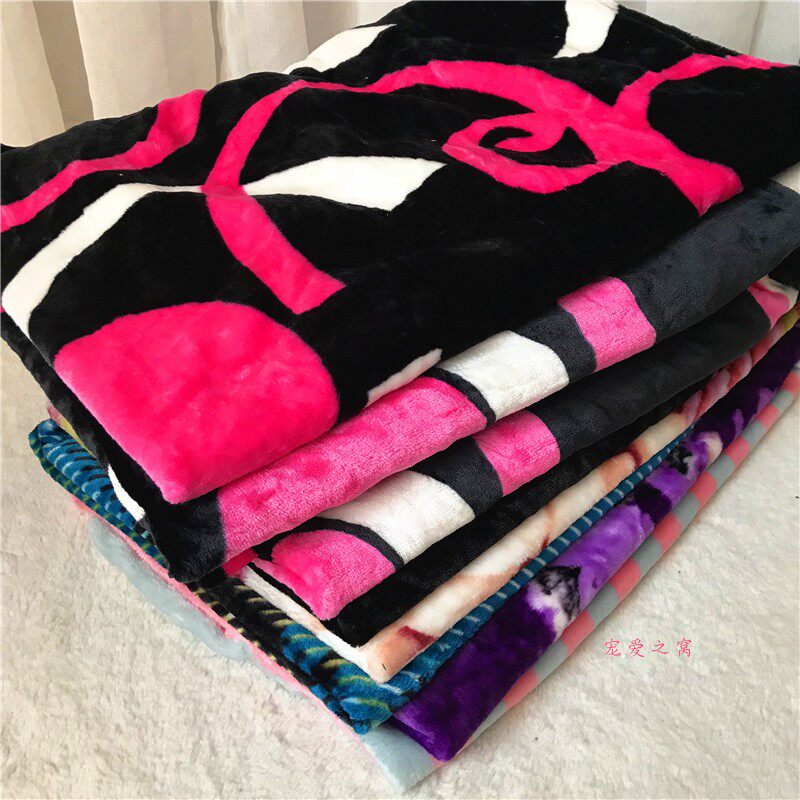 Pet Blanket Single Blanket Coral Fleece Blanket Dog Blanket Adult Blanket Cushion