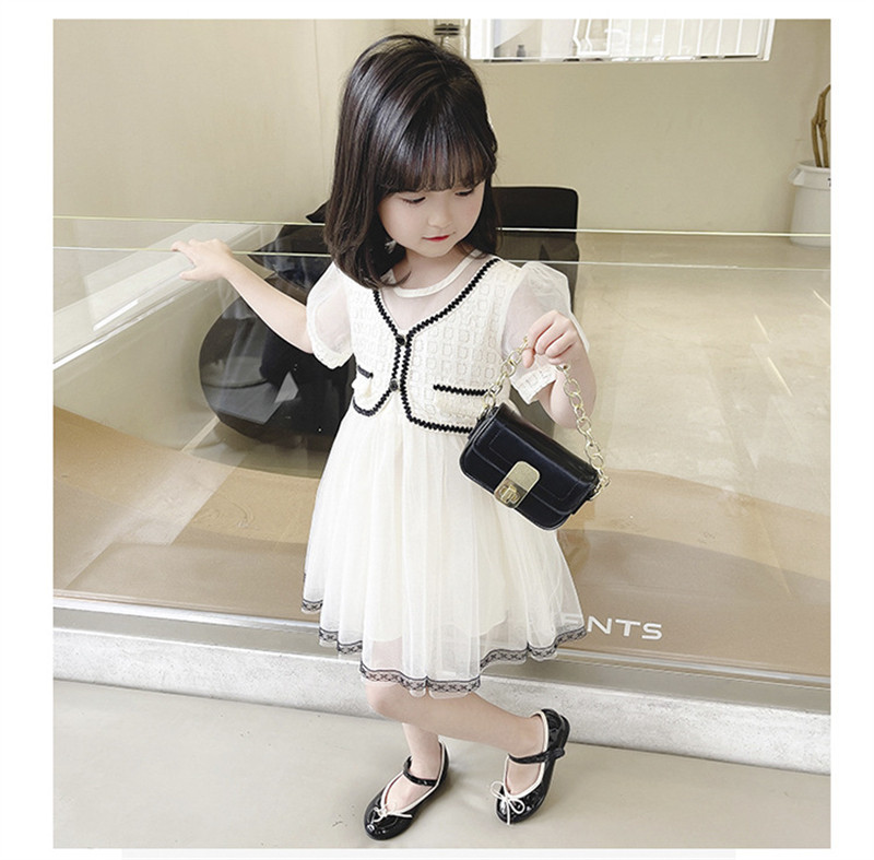 Summer dress for girls 2022, a cute short-sleeved princess dress for little kids with a Korean style and a cute chanel-like mesh fabric pic 7
