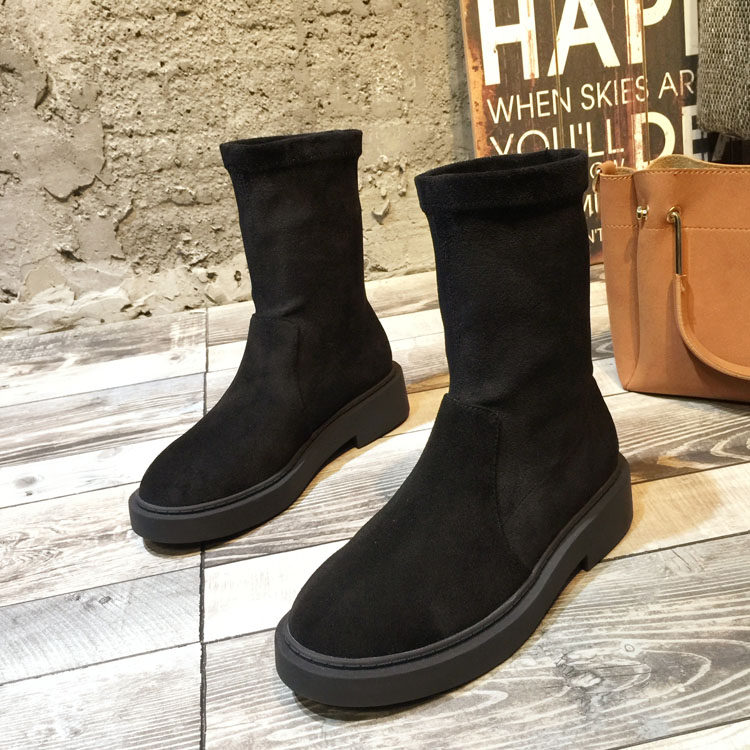 ins Hong Kong style super hot 2021 European station autumn and winter thick-soled mid-boots women's boots mid-heel fashion short boots women's Martin boots