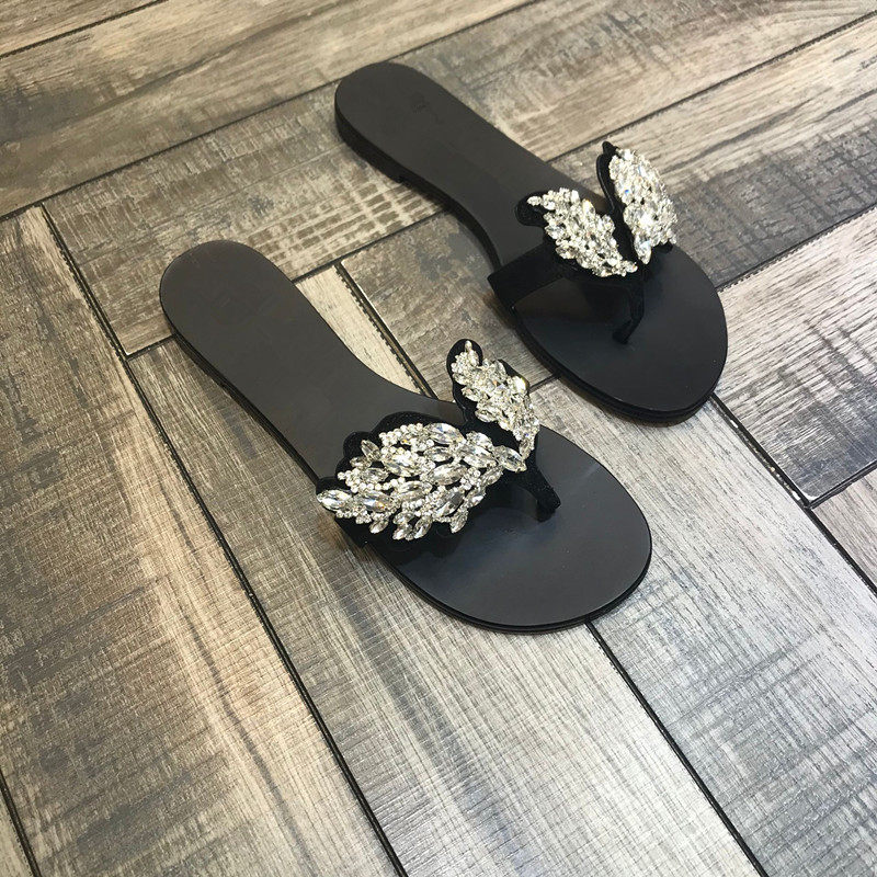 2022 European station summer new rhinestone flat flip-flops outer wear fashion angle sandals sandals women's shoes trend