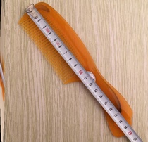 Middle-tooth household plastic heat-resistant anti-static not easy to break hairdressing comb shampoo comb wide-tooth comb beef tendon students