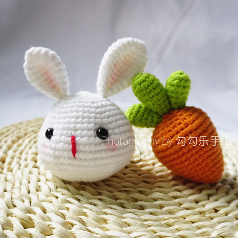 Handmade doll diy material bag crochet yarn doll rabbit head carrot pendant video