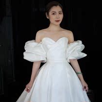 Satin one-shouldered bubble sleeves show lanky long tail high-end custom bride main wedding dress 2021 new high-end custom