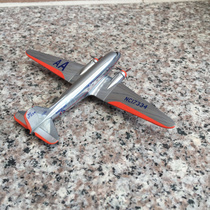 1:200 Lockheed DC-3 American Airlines passenger aircraft model blister packaging