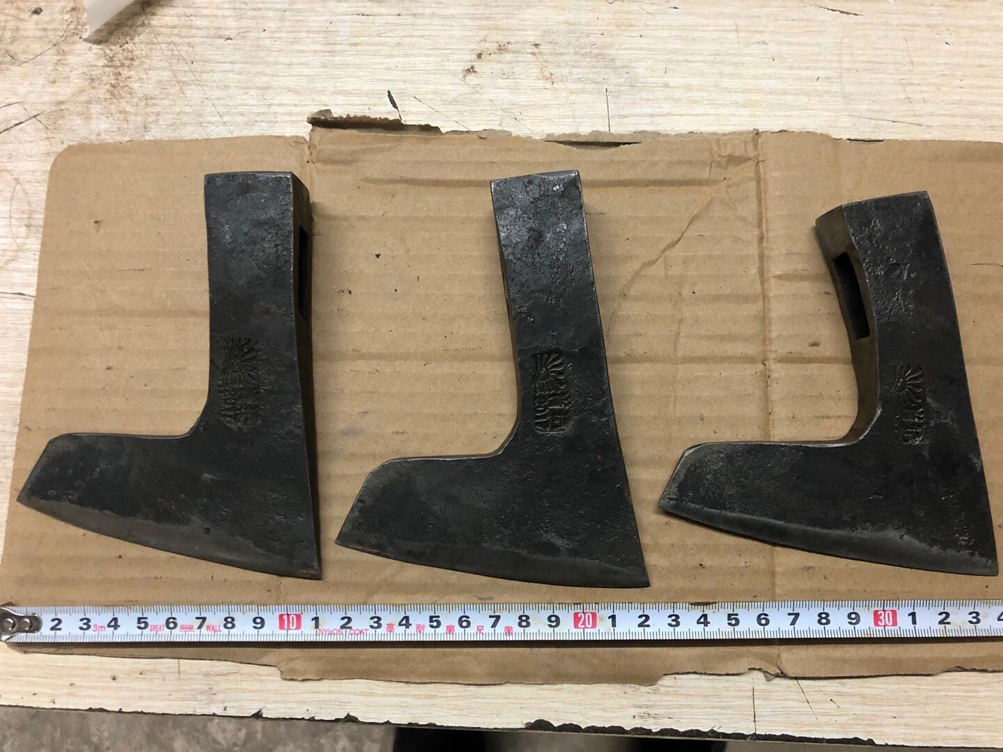 Craftsman forging to make clip steel craft Japanese axe