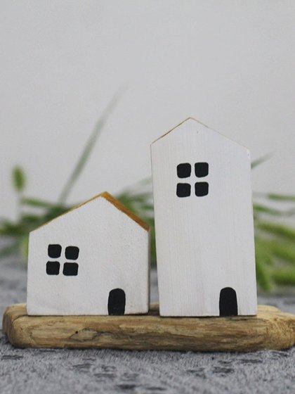 Chumfun 木质日系治愈小摆件电脑桌面可爱小房子迷你工位造景装饰
