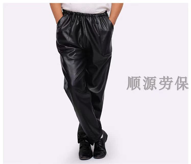 Đàn ông trung niên và lỏng lẻo giải trí không thấm nước và chống dầu xe máy PU đầu máy chăn nuôi chống gió giết mổ và rửa chén quần da làm việc quần bom nam đẹp